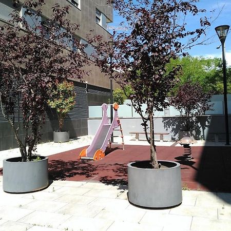 Luxury Flat, 3 Bedrooms, 2 Bathrooms And Swimming Pool Next To The Beach!! Sant Adria de Besos Exterior foto