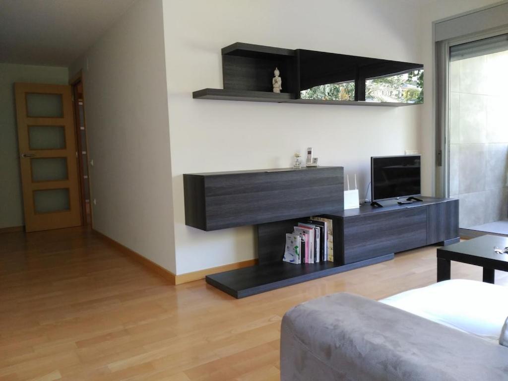 Luxury Flat, 3 Bedrooms, 2 Bathrooms And Swimming Pool Next To The Beach!! Sant Adria de Besos Exterior foto