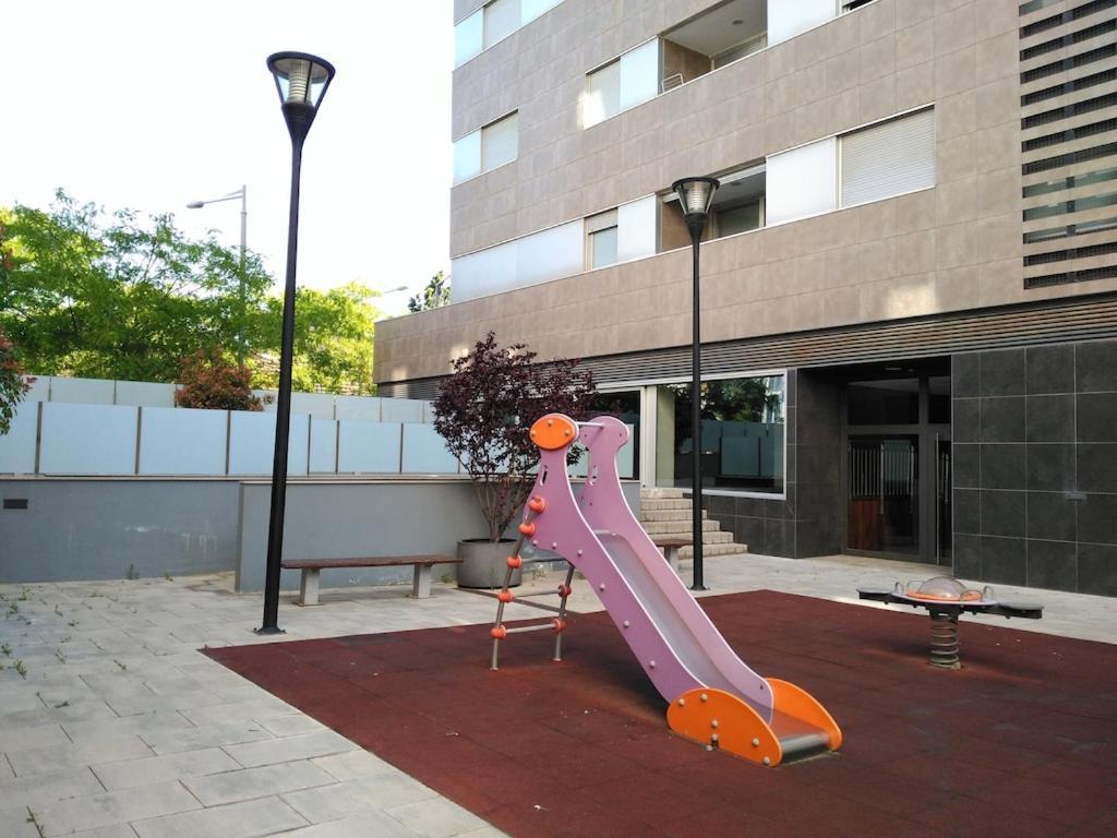 Luxury Flat, 3 Bedrooms, 2 Bathrooms And Swimming Pool Next To The Beach!! Sant Adria de Besos Exterior foto